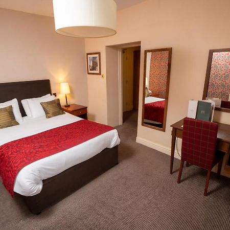 Cross Hands Hotel By Greene King Inns Old Sodbury Bagian luar foto